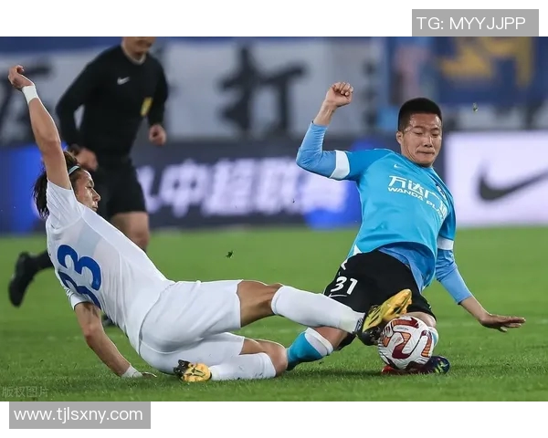 中国足协凌晨决策引发热议亚足联争议不断球迷纷纷表达不满 中国足协凌晨决策引发热议亚足联争议不断球迷纷纷表达不满